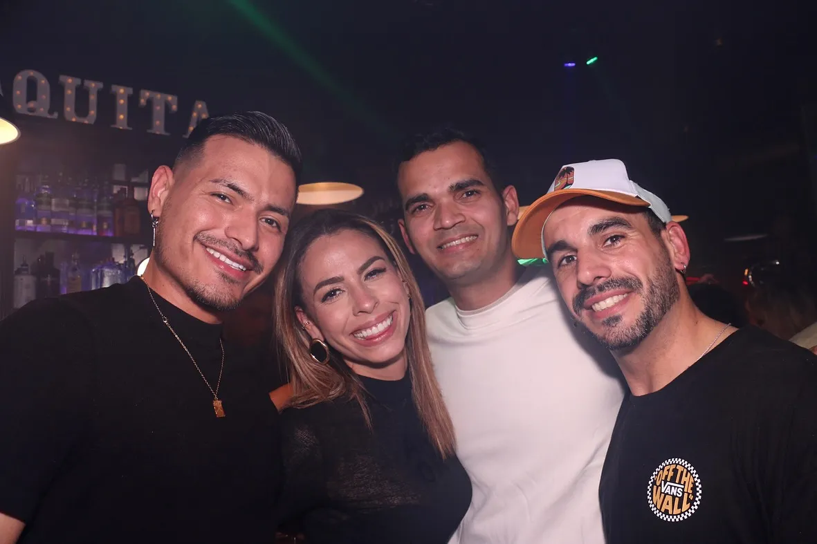 revistablue_1759141939_3732275561541448055_1153570563_resultado